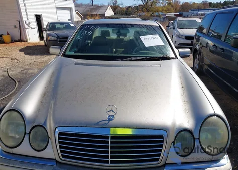 1998 Mercedes-Benz E 320 из США, поврежденный, VIN WDBJF65F6WA506100